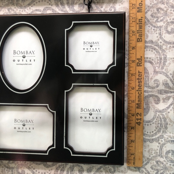 “La Famille” (“The Family” in French) photo wall display - Picture 3 of 14